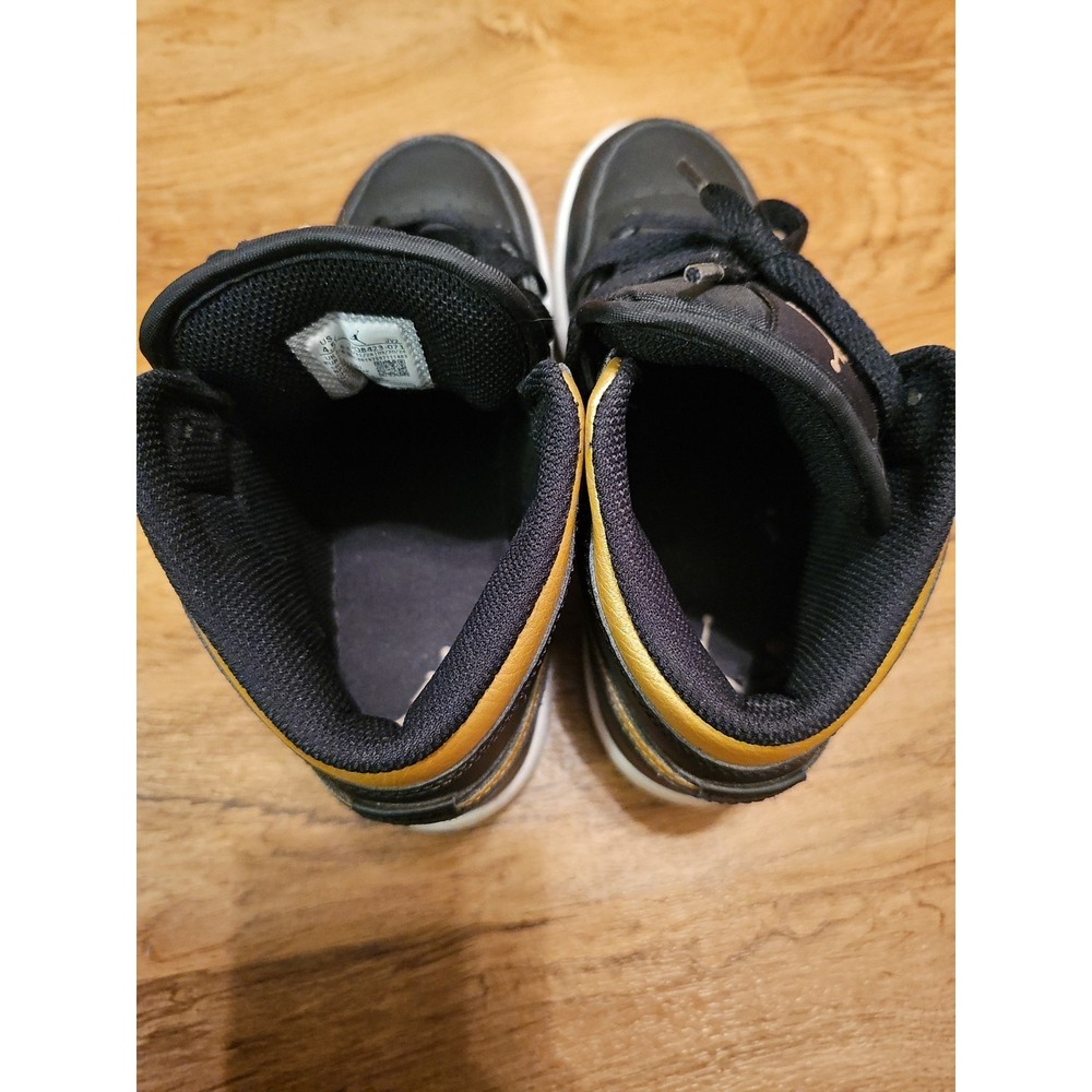 Air Jordan JV2 (GS) Big Kids' Shoes Black-Metallic Gold-White DQ8423-071 4.5Y - Picture 5 of 8